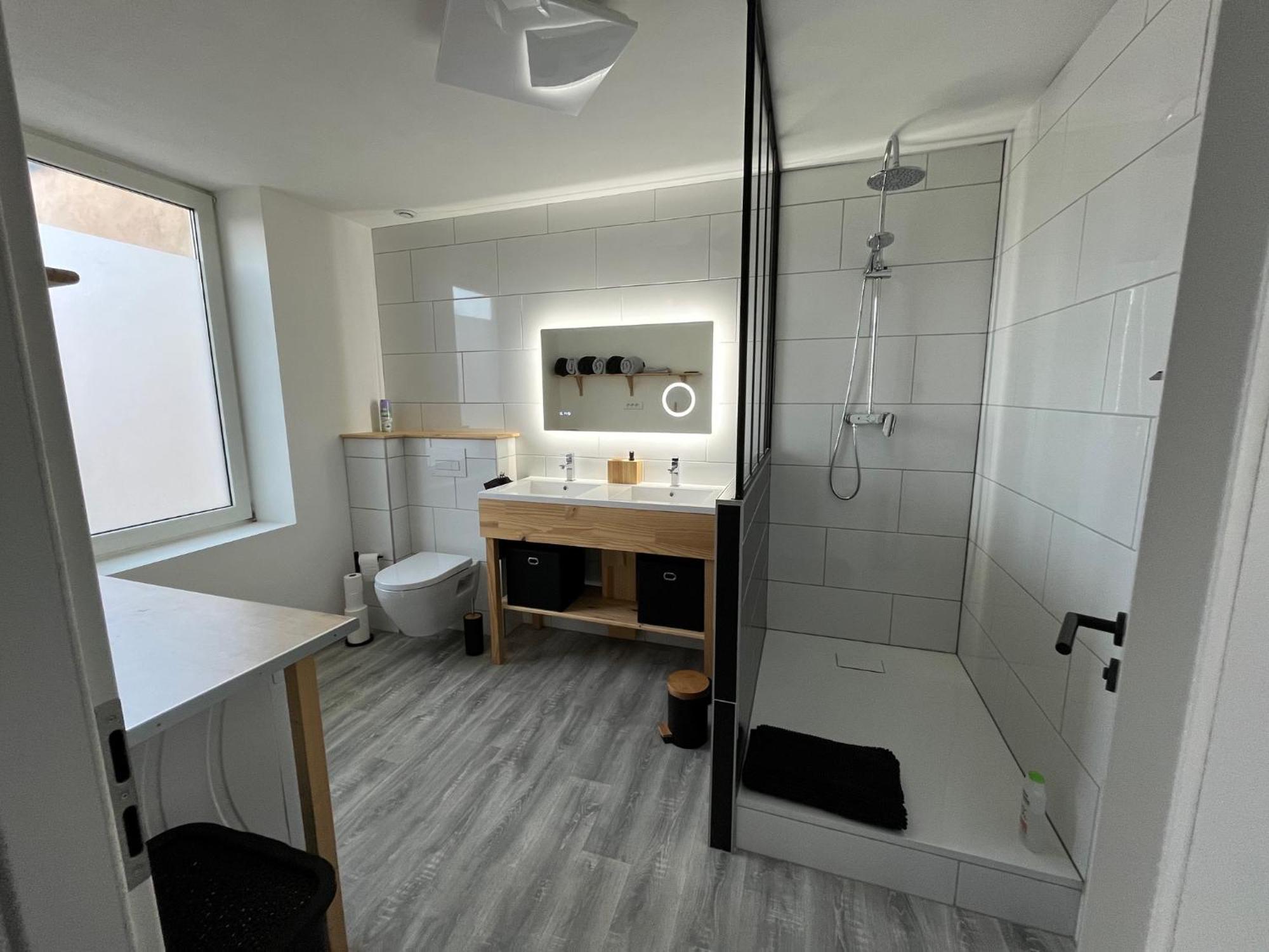 Appartement St Eloi 75M² Saint-Die-des-Vosges Esterno foto